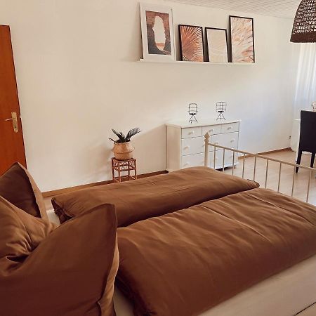Ferienwohnung Moselflair Mit Direktem Blick Auf Die Mosel Und Weinberge Oberfell Eksteriør bilde